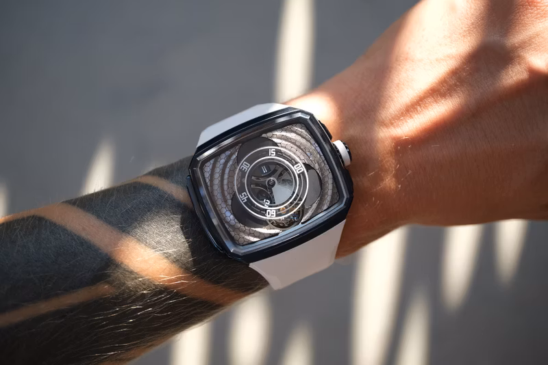 Hautlence Vagabonde Tourbillon Series 3, movement caliber D30