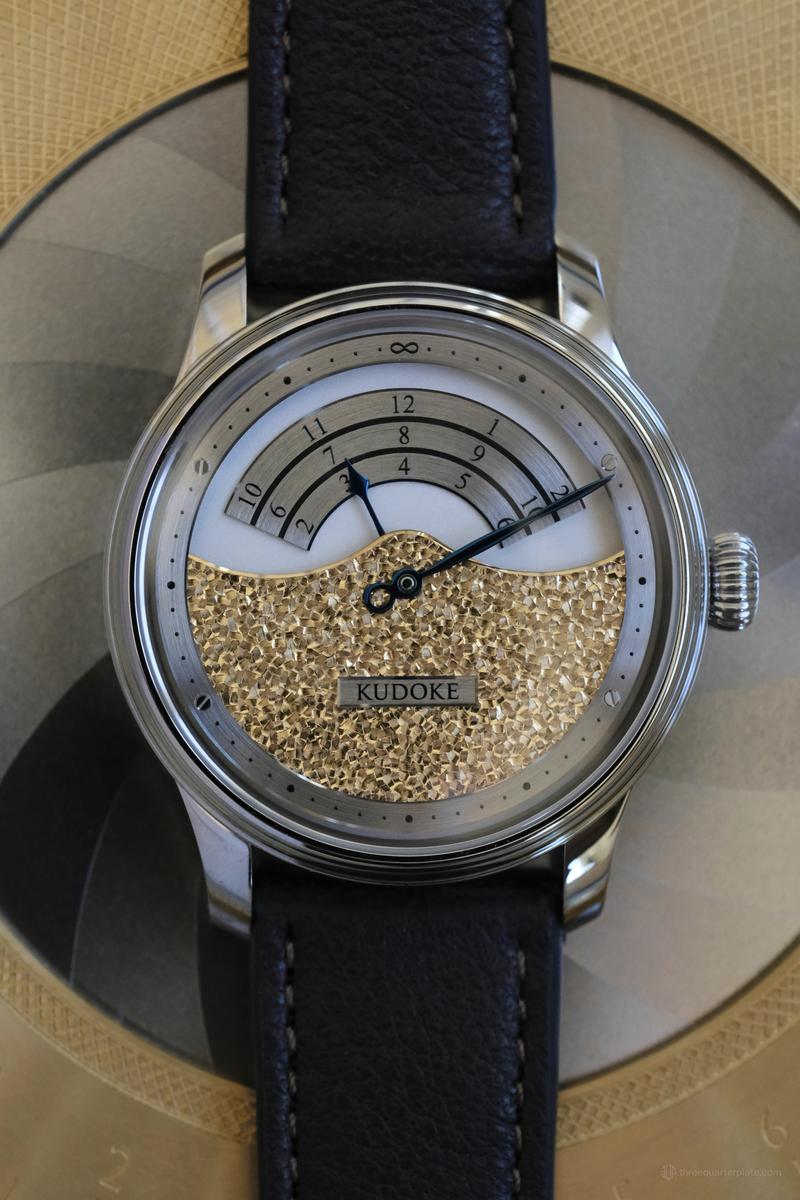 Dial shot of the Kudoke 3 Gold Flakes