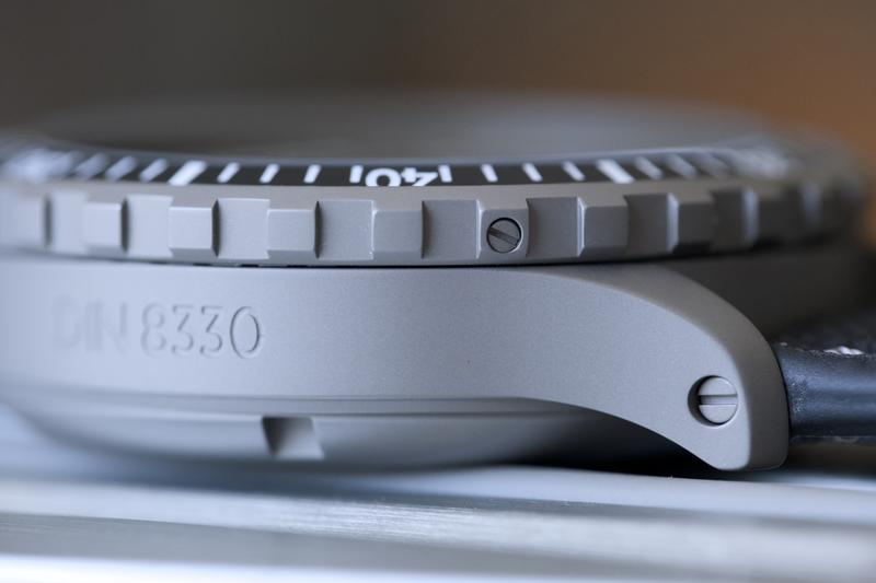 Screwed lugs of the Laco Hamburg GMT DIN 8330