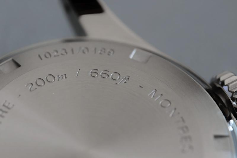 Serica 6190 caseback details