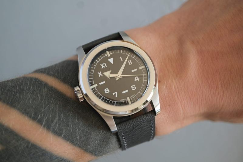 Serica 4512 on 17.5 cm (6.9 in) wrist.
